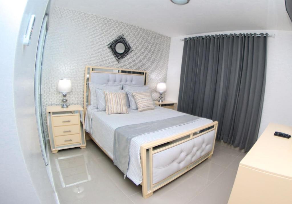 Luxurious 3-Bedroom Apartment With Pool & 24/7 Security 산티아고 데 로스 카바예로스 외부 사진